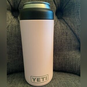 NWT-Yeti Slim Can Cooler